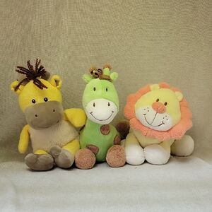 Lil' Sweetez Giraffe And Lion, Spark Create Imagine Giraffe Rattle Plush